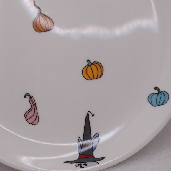 Magenta Designer Collection "JACK'S PUMPKINS" PLATES Bunny 6" Diameter Set of 4 - Picture 11 of 12